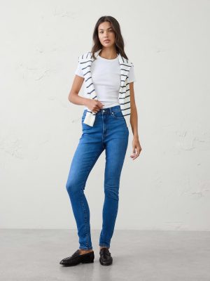 Medium Wash High-Rise Skinny Jean